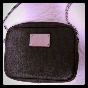 Micheal kors cross body